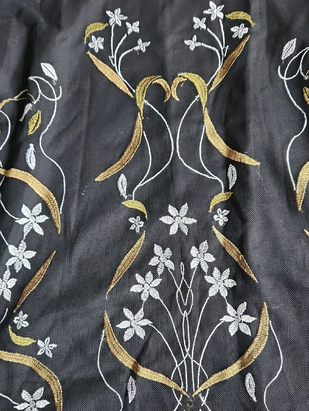 Alfani Bell Sleeve Embroidered Top Size M - Picture 3 of 4